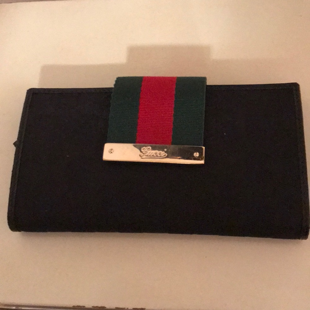 NWOT Authentic Gucci Wallet